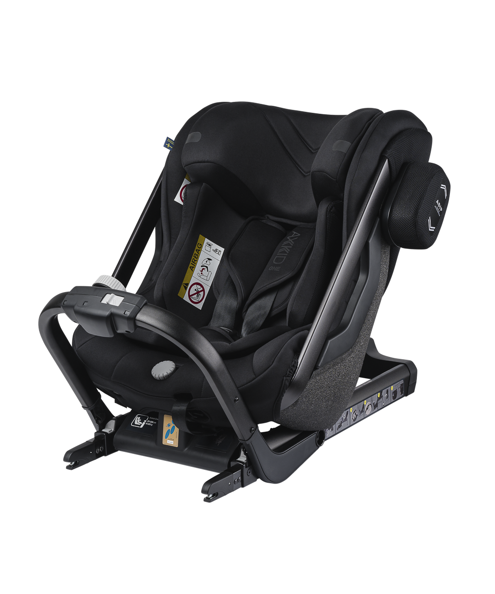 Uthyrning bakåtvänd stol med Isofix - Axkid ONE 2 (7 mån - ca 7 år)